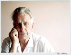 Joe Barton</p>